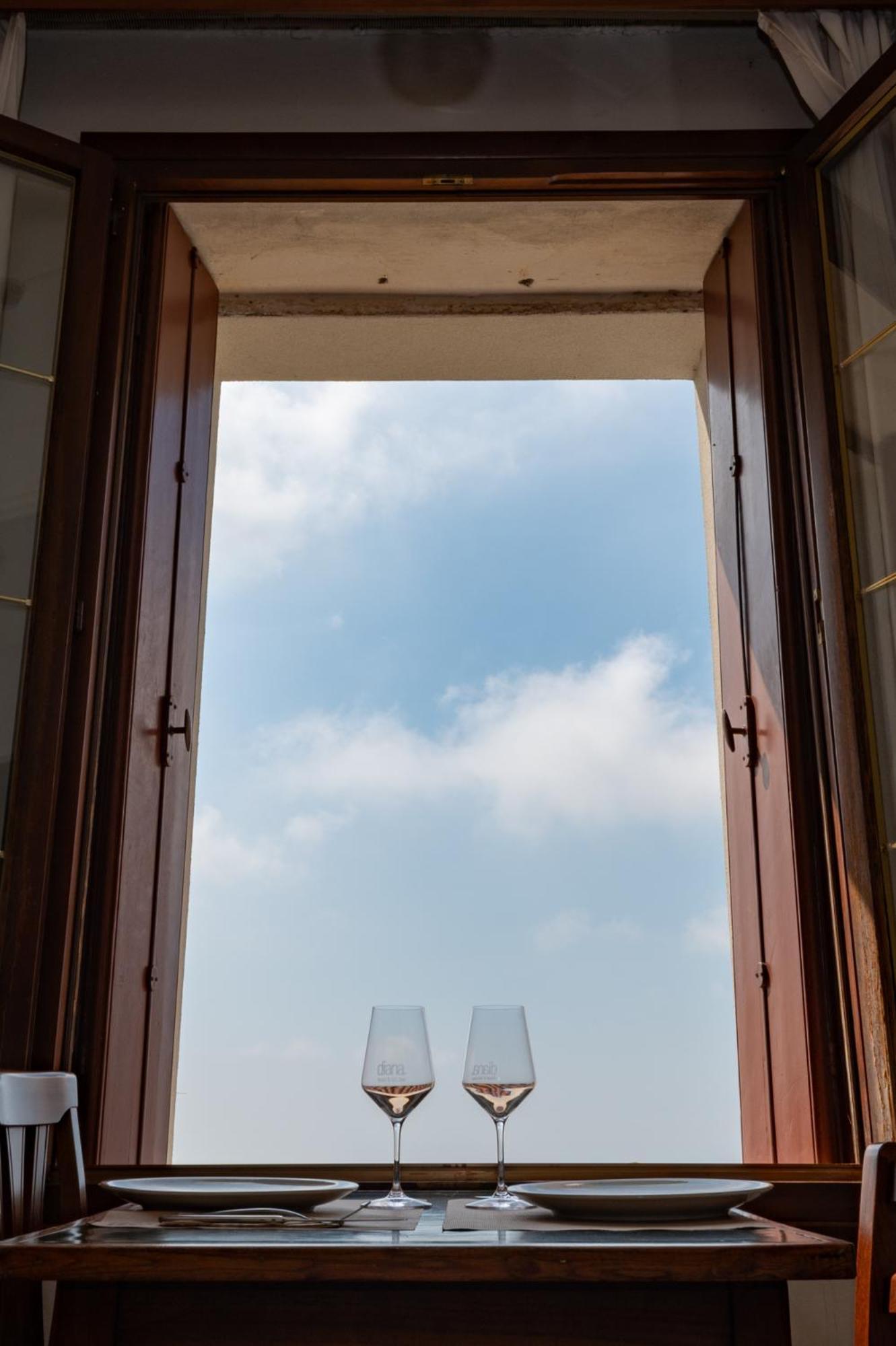 Diana Rooms Lusiana Dış mekan fotoğraf